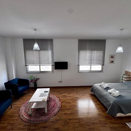 Lovely Studio Apartment In Pafos Buitenkant foto