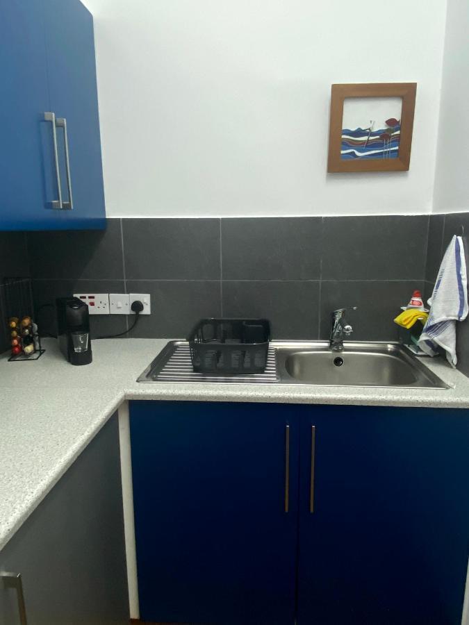 Lovely Studio Apartment In Pafos Buitenkant foto
