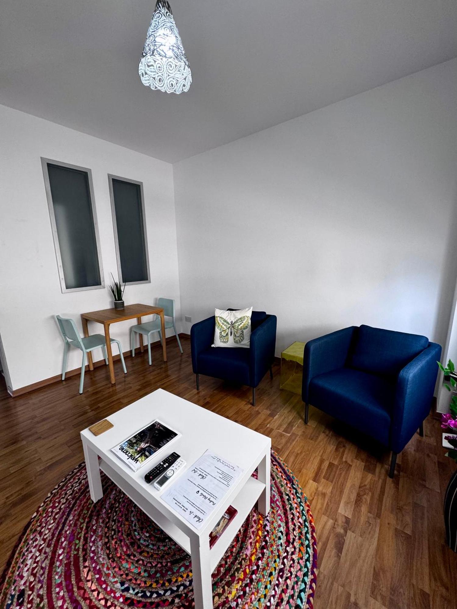 Lovely Studio Apartment In Pafos Buitenkant foto